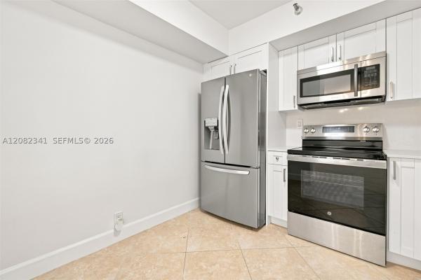 Mystic Pointe Tower 200, 19101 NE 36th Ct #1704, Aventura, Florida 33180, image 1