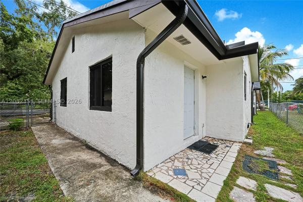 Frow Homestead, 3471/3473 Plaza St, Miami, Florida 33133, image 1