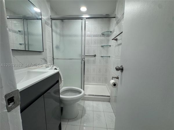 1907 SW 107th Ave #807, Unincorporated Dade County, Florida 33165, image 3