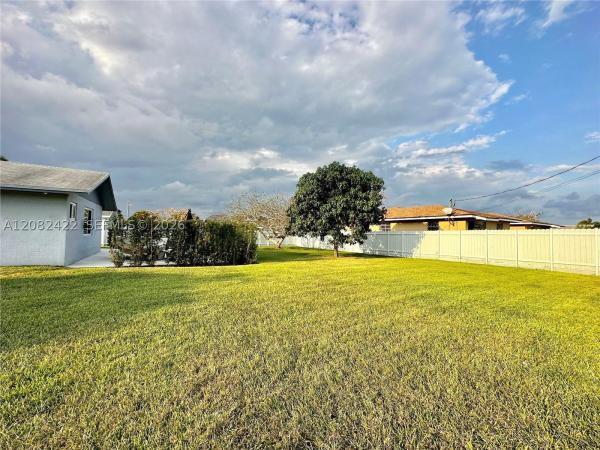 18155 SW 105th Ave, Unincorporated Dade County, Florida 33157, image 3