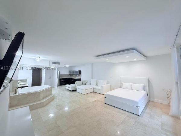 Roney Palace, 2301 Collins Ave #621, Miami Beach, Florida 33139, image 1