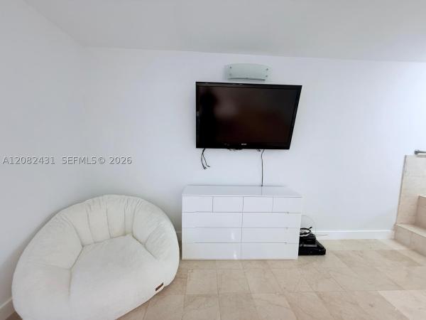 Roney Palace, 2301 Collins Ave #621, Miami Beach, Florida 33139, image 2