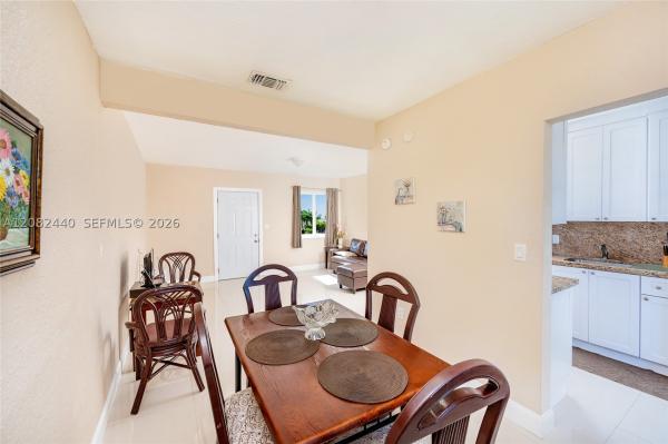 1020 SW 73rd Pl, Unincorporated Dade County, Florida 33144, image 2