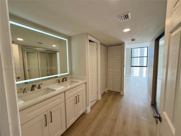 Coronado Tower 1, 20335 W Country Club Dr #1203, Aventura, Florida 33180, image 3