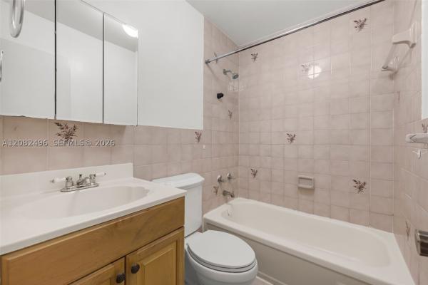 1284 W 44th Pl #3, Hialeah, Florida 33012, image 3