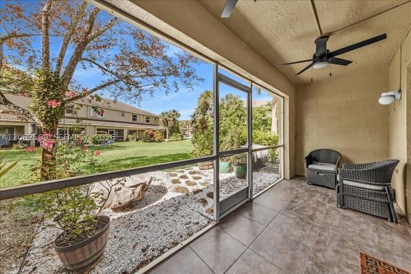 Pelican Pointe, 12152 SW 4th St, Pembroke Pines, Florida 33025, image 2