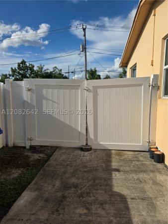 Linwood Gardens, 6409 Franklin St, Hollywood, Florida 33024, image 1