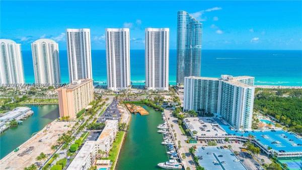 Arlen House East, 100 Bayview Dr #726, Sunny Isles Beach, Florida 33160, image 3