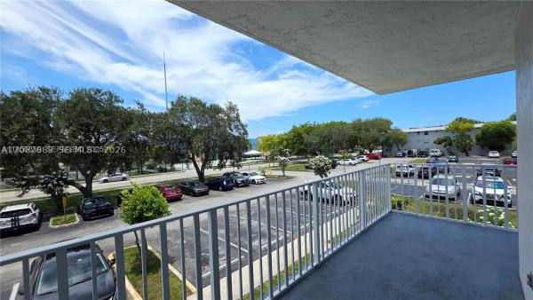 Hillcrest, 901 Hillcrest Dr #215, Hollywood, Florida 33021, image 3