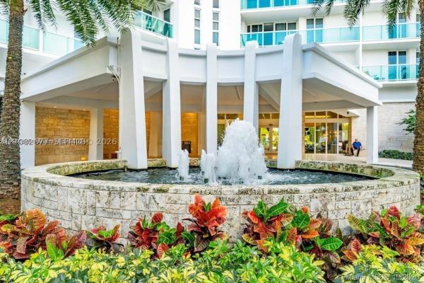 Arlen House East, 100 Bayview Dr #1114, Sunny Isles Beach, Florida 33160, image 3
