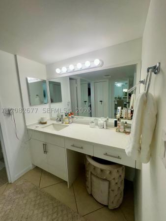 Arlen House East, 100 Bayview Dr #1114, Sunny Isles Beach, Florida 33160, image 2