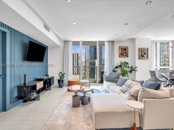 500 Brickell West, 55 SE 6th St #2902, Miami, Florida 33131, image 2