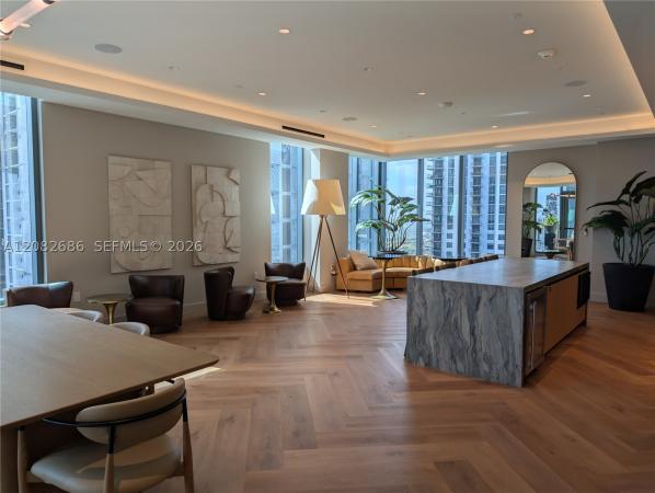 121 NE 5th St #1209, Miami, Florida 33132, image 1