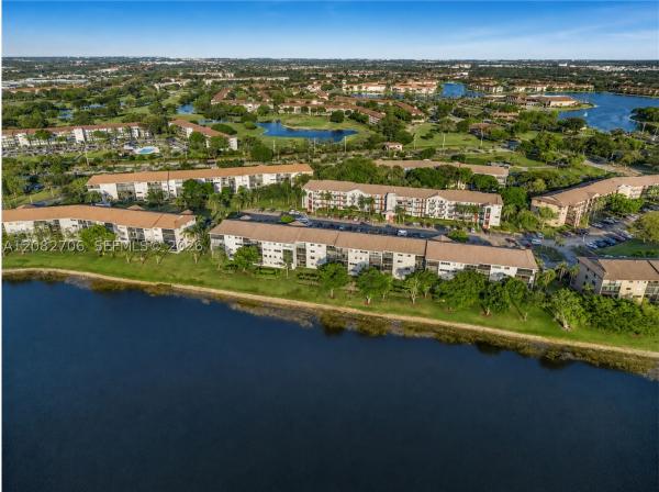 Plymouth At Century Village, 750 SW 138th Ave #103F, Pembroke Pines, Florida 33027, image 2