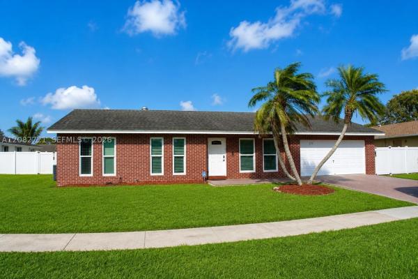 The Willows, 177 Dove Cir, Royal Palm Beach, Florida 33411, image 2