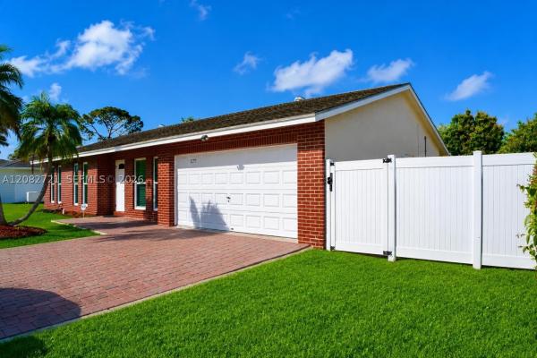 The Willows, 177 Dove Cir, Royal Palm Beach, Florida 33411, image 3