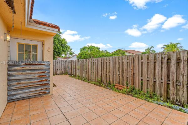 15261 SW 111th St, Unincorporated Dade County, Florida 33196, image 3