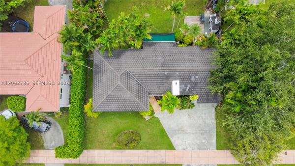 Coral Gables Crafts, 3128 Coconut Grove Dr, Coral Gables, Florida 33134, image 1