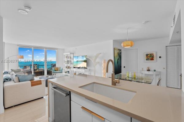 Yacht Club At Portofino, 90 Alton Rd #2703, Miami Beach, Florida 33139, image 1