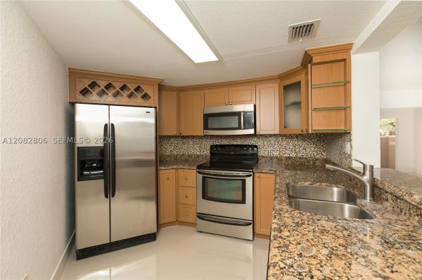 10241 NW 9th Street Cir #109-5, Miami, Florida 33172, image 3