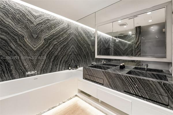 300 Collins, 300 Collins Ave #3A, Miami Beach, Florida 33139, image 3