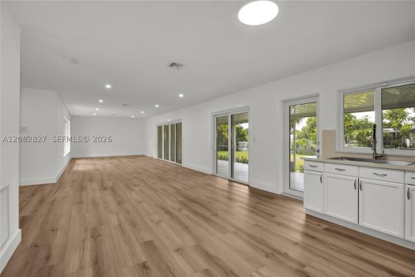 Twin Lakes Manor, 6331 SW 62nd Ter, South Miami, Florida 33143, image 2