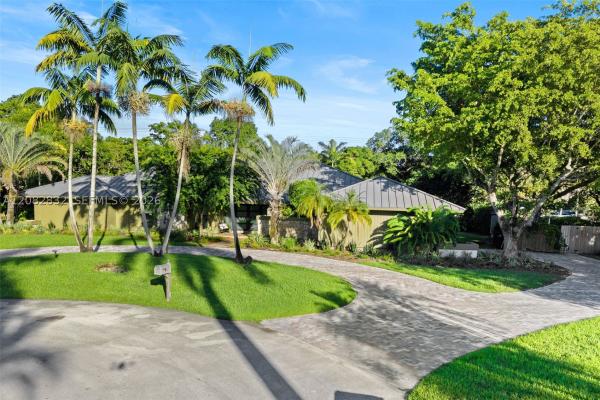 Pine Bay Estates South, 15625 SW 73rd Ct, Palmetto Bay, Florida 33157, image 1