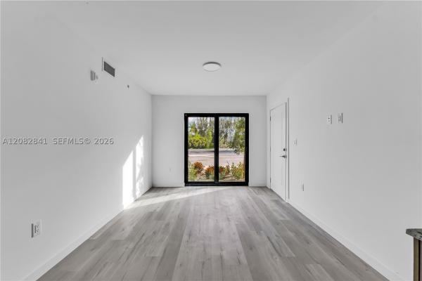 175 Nw 160th St #220, North Miami Beach, Florida 33169, image 2