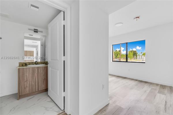 175 Nw 160th St #220, North Miami Beach, Florida 33169, image 3
