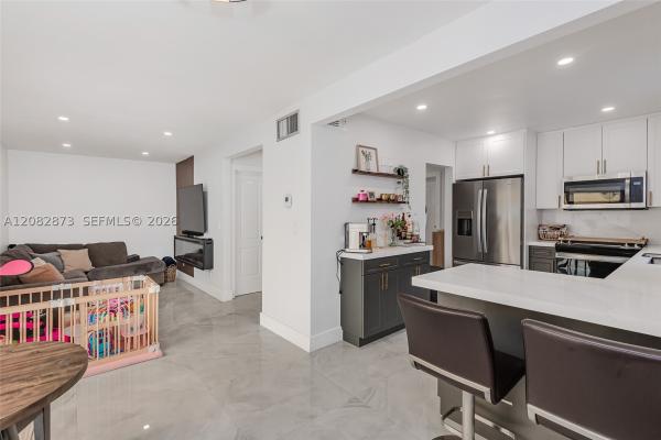 7101 SW 113th Ave, Unincorporated Dade County, Florida 33173, image 2