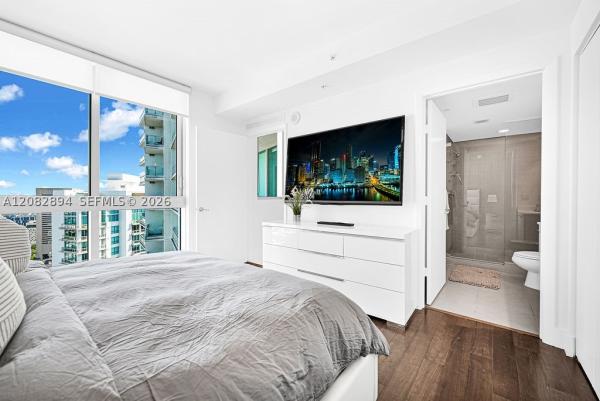 Mint At Riverfront, 92 SW 3rd St #4806, Miami, Florida 33130, image 3