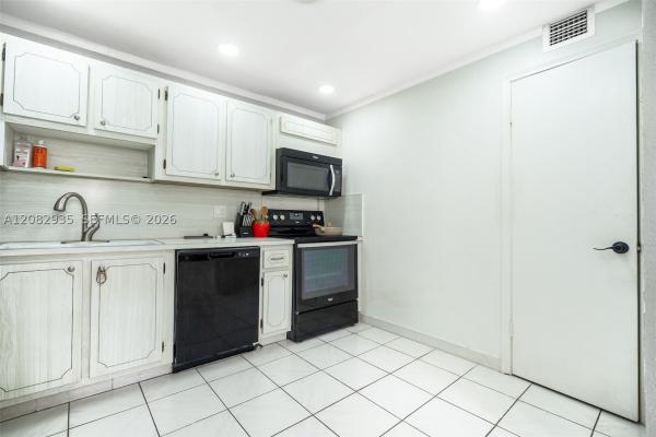 Telstar, 1811 Jefferson St #601, Hollywood, Florida 33020, image 2