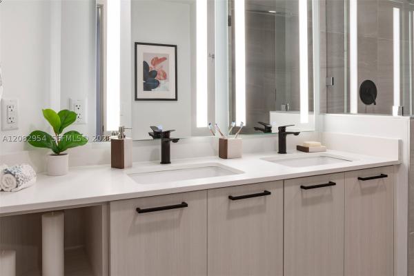 Miami Heights, 221 SW 12th St #603, Miami, Florida 33130, image 2