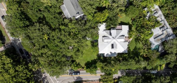 Silver Bluff, 1701 S Bayshore Dr, Miami, Florida 33133, image 1