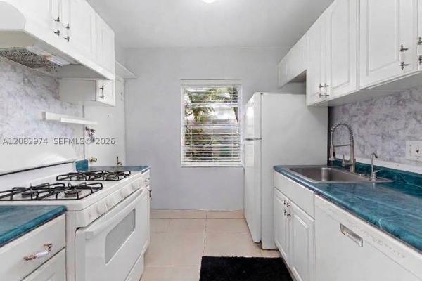 Lincoln Road Villas South, 1610 Michigan Ave #5, Miami Beach, Florida 33139, image 1