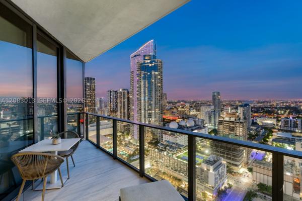 One Thousand Museum, 1000 Biscayne Blvd #3402, Miami, Florida 33132, image 2