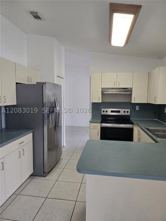 18045 SW 154th Pl, Unincorporated Dade County, Florida 33187, image 2