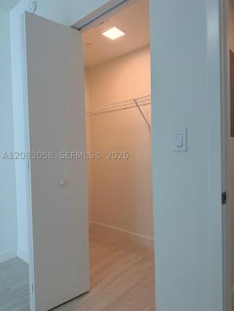 77 SE 5th #1611, Miami, Florida 33131, image 2