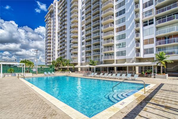 Del Prado South Towers, 18021 Biscayne Blvd #1604-2, Aventura, Florida 33160, image 3