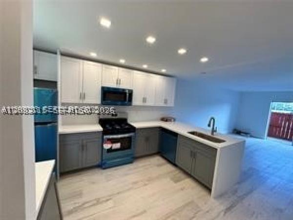Villas Of Pinecrest, 8600 SW 67th Ave #906, Pinecrest, Florida 33156, image 1