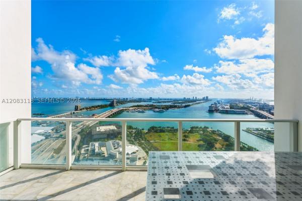 Ten Museum Park Residential, 1040 Biscayne Blvd #3304, Miami, Florida 33132, image 3