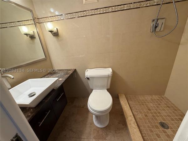 19233 E Lake Dr, Hialeah, Florida 33015, image 2