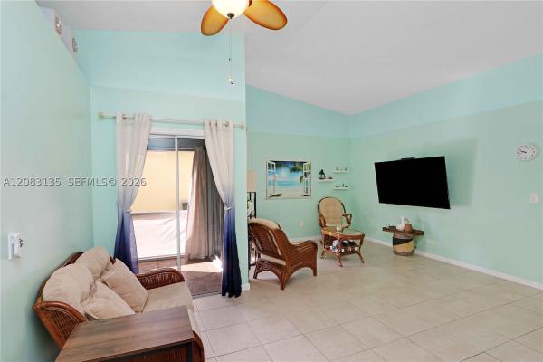 North Gate, 527 SE 21st Dr, Homestead, Florida 33033, image 3