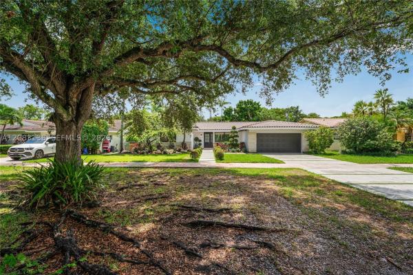 Riviera, 430 Miller Rd, Coral Gables, Florida 33146, image 2