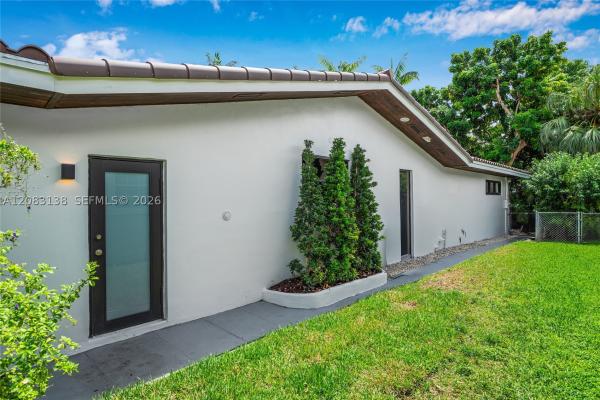 Riviera, 430 Miller Rd, Coral Gables, Florida 33146, image 1