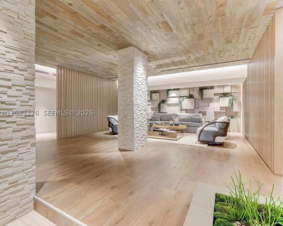 Roney Palace, 2301 Collins Ave #611, Miami Beach, Florida 33139, image 3