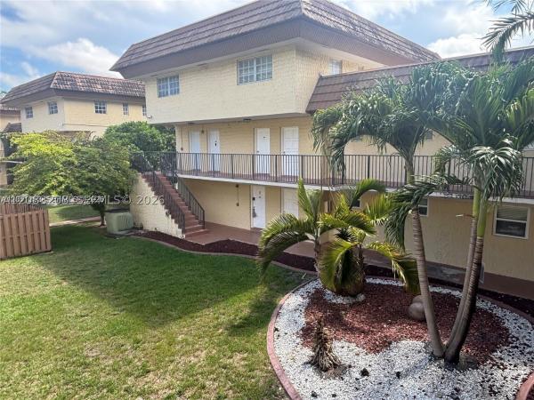 8500 SW 109th Ave #6-211, Unincorporated Dade County, Florida 33173, image 1