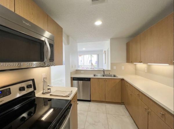 The Courts At Doral Isles, 6720 NW 114th Ave #804, Doral, Florida 33178, image 2