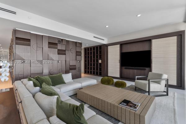 300 Biscayne Boulevard Way #3302E, Miami, Florida 33131, image 3