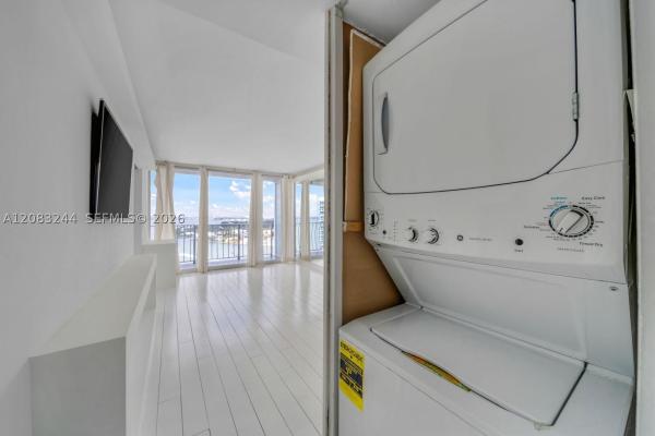 The Grandview Palace, 7601 E Treasure Dr #2016, North Bay Village, Florida 33141, image 1